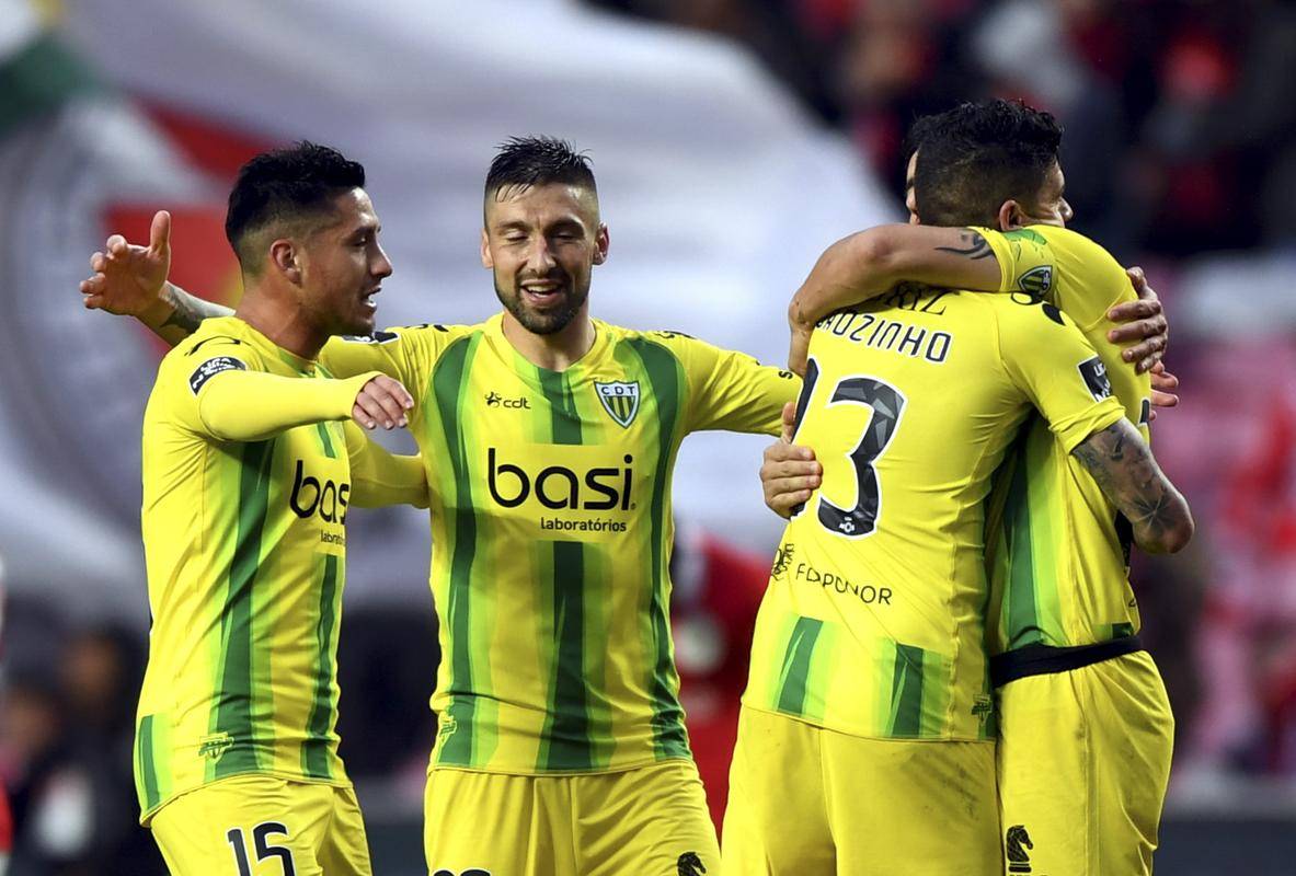 九游体育 登录葡超赛前走向成谜，利物浦篮板制胜，气氛紧张，控场能力受关注的简单介绍