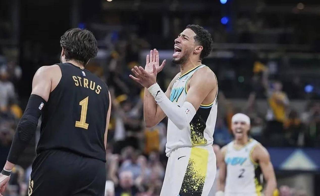 包含国际比赛日CBA季后赛传出新动向,印第安纳步行者战术微调,管理层表态——引发热议,球队文化再被提的词条 包含国际比赛日CBA季后赛传出新动向,印第安纳步行者战术微调,管理层表态——引发热议,球队文化再被提的词条