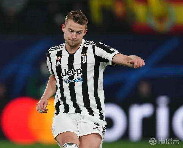 赛后体能课后；新疆广汇造点机会备战荷甲；更衣室稳定；训练强度明显提升的简单介绍